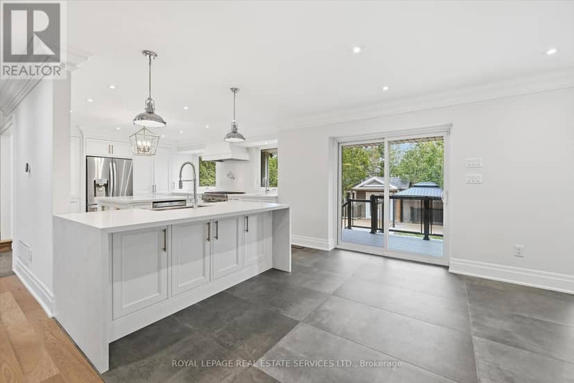 1601 Venetia Drive — photo 9 of 40