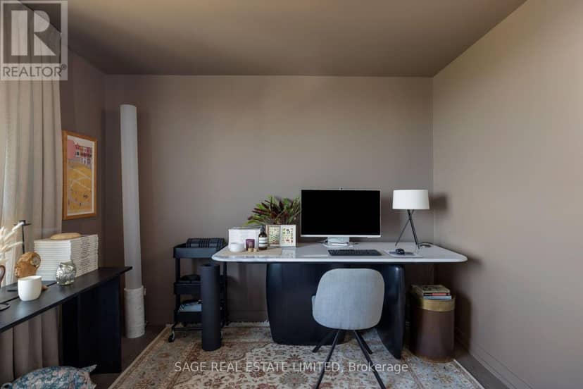 1214 - 270 Dufferin Street — photo 25 of 40