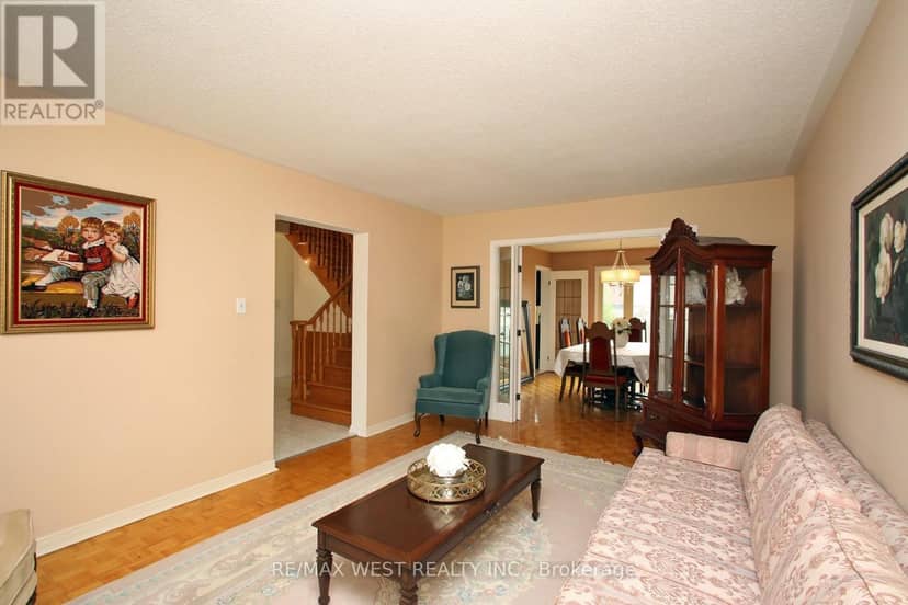 540 Louis Drive — photo 6 of 37