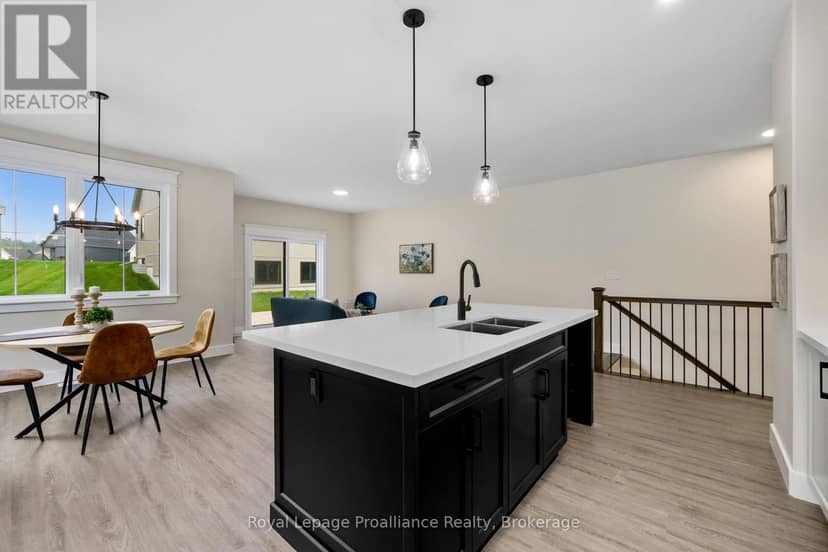 12 Greenfield Drive — photo 15 of 32