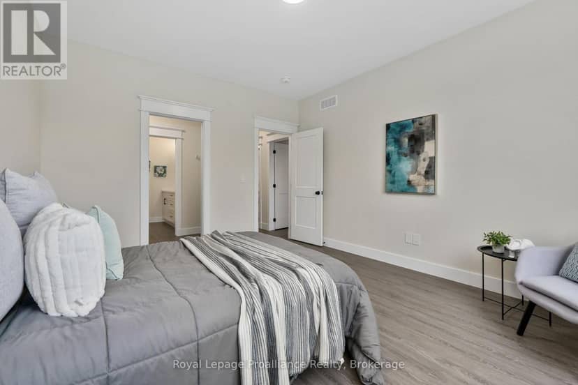 12 Greenfield Drive — photo 23 of 32