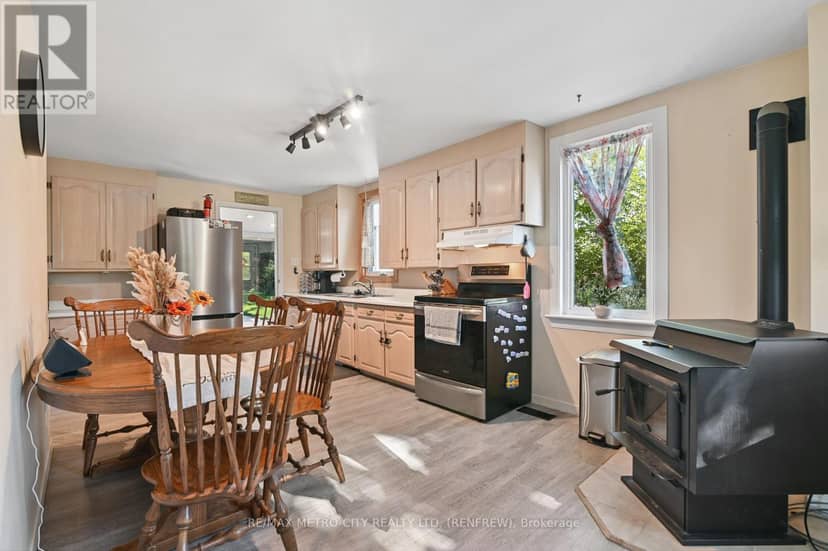 2328 Kerr Line, Whitewater Region, photo 5