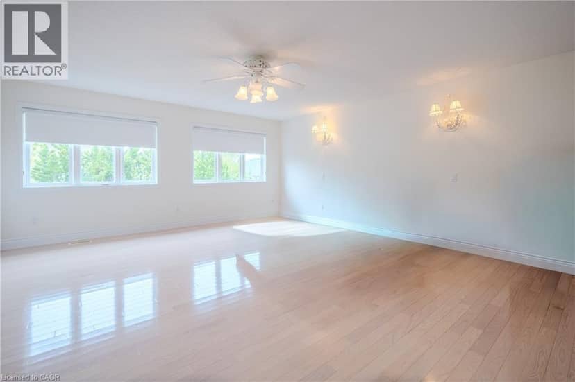 79 MOORLAND Crescent — photo 25 of 39