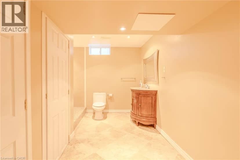 79 MOORLAND Crescent — photo 37 of 39
