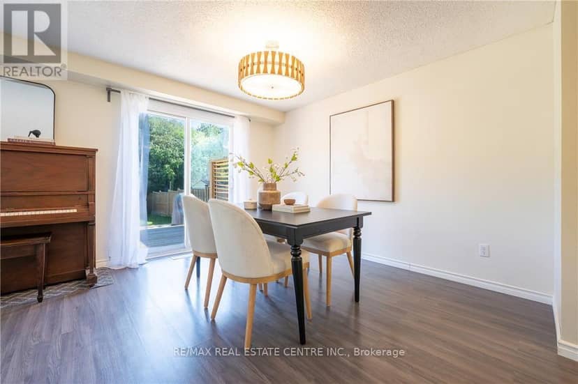 34 Camrose Court — photo 16 of 40