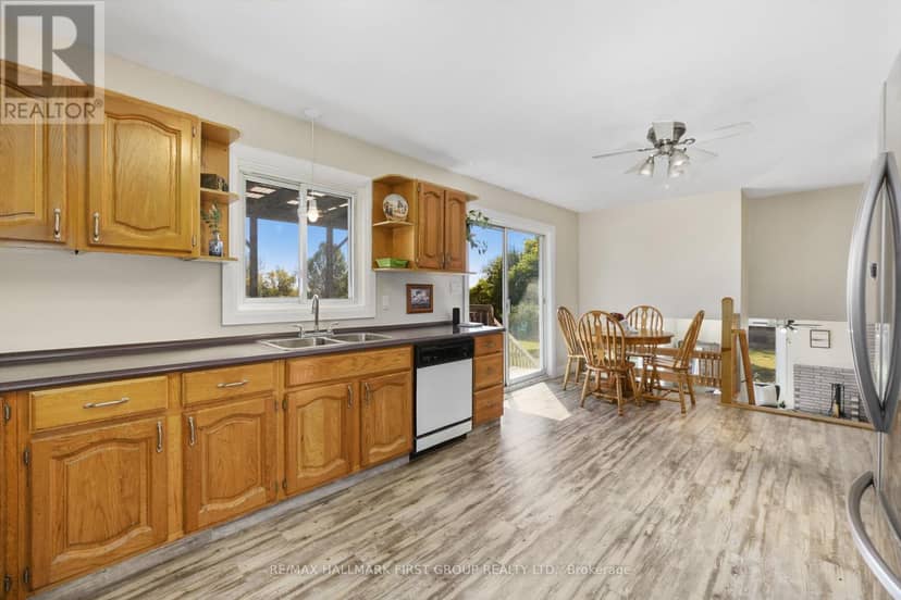 141 Cedar Lane — photo 15 of 40