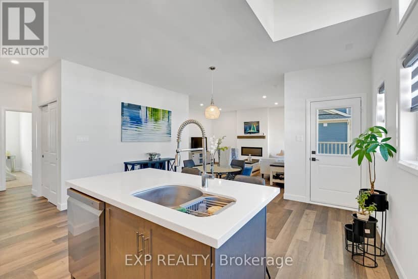 9B Shores Lane — photo 11 of 21