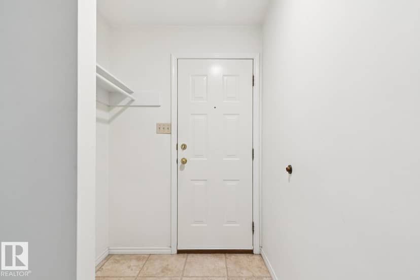 9319 147 ST NW NW — photo 9 of 40