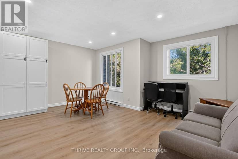 36 - 40 Summit Avenue, London North, photo 5