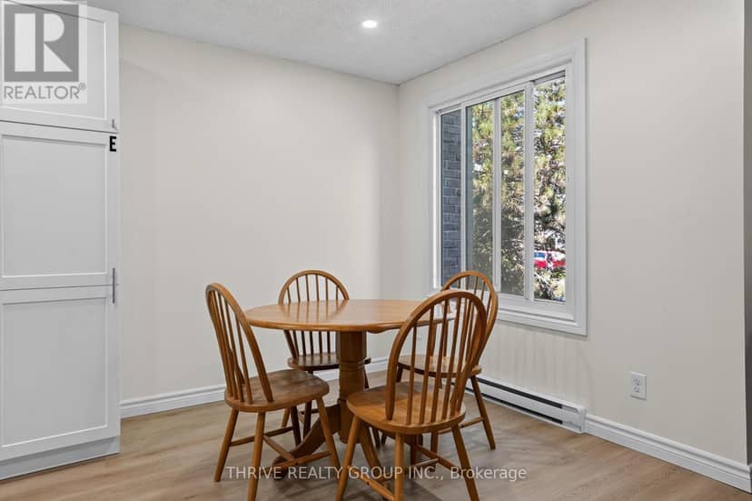36 - 40 Summit Avenue, London North, photo 6