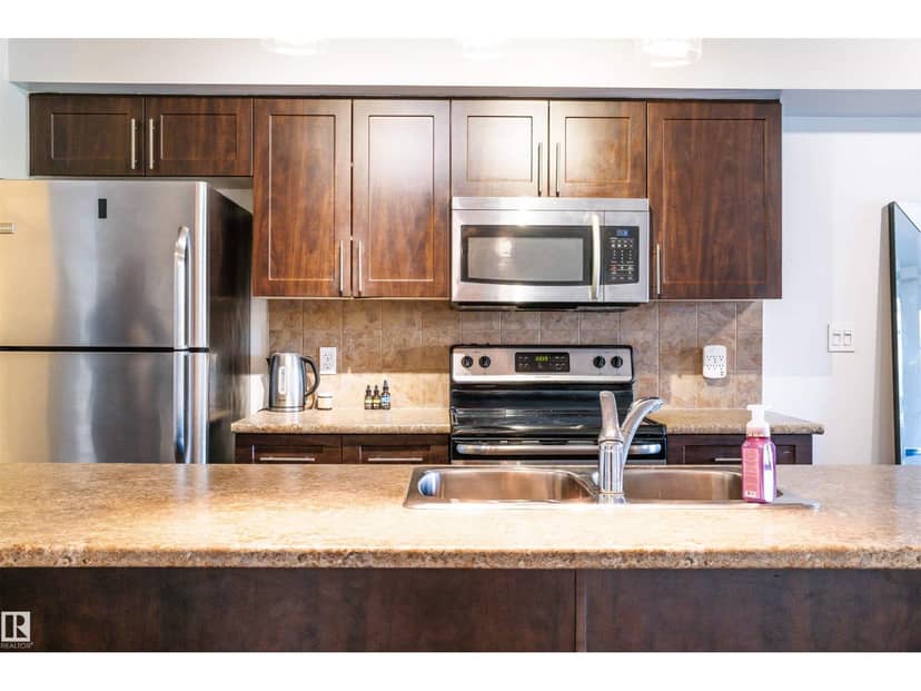 #206 111 Ambleside Dr SW, Edmonton, photo 3