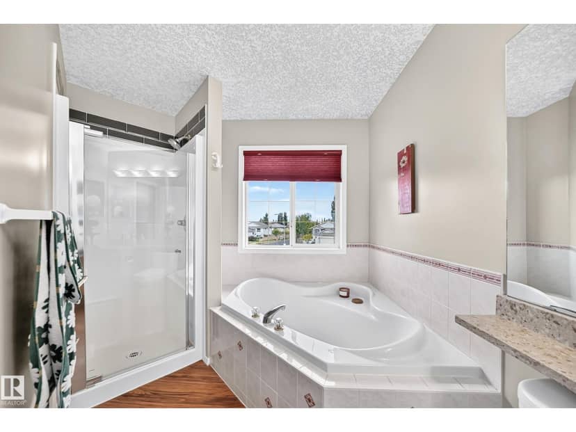 265 Dunvegan Rd NW — photo 24 of 40