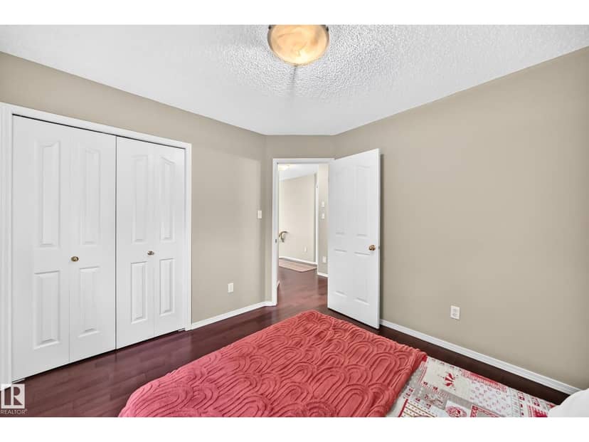 265 Dunvegan Rd NW — photo 27 of 40