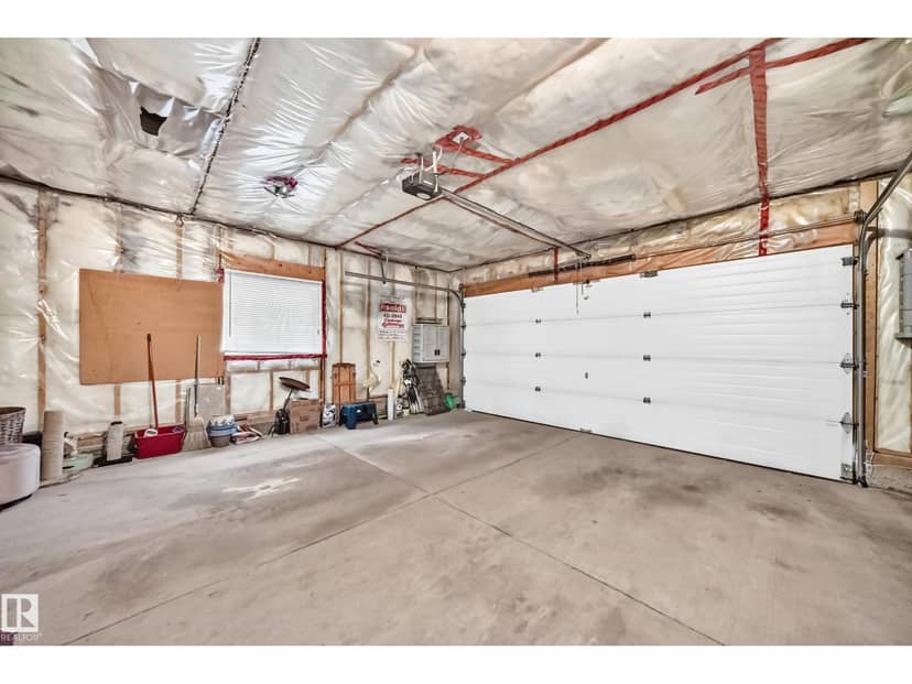265 Dunvegan Rd NW — photo 38 of 40