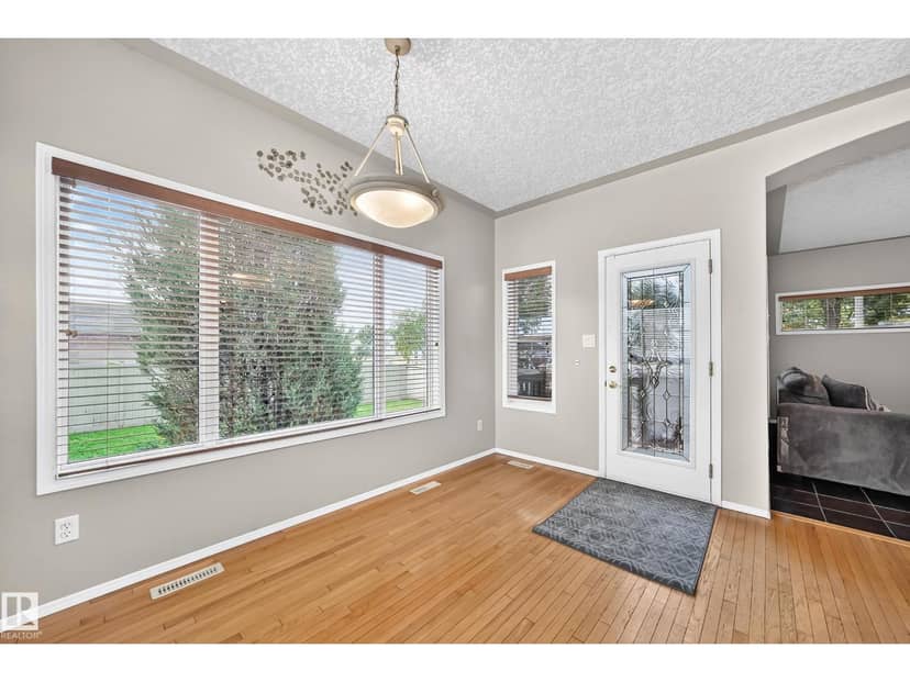 265 Dunvegan Rd NW, Edmonton, photo 8
