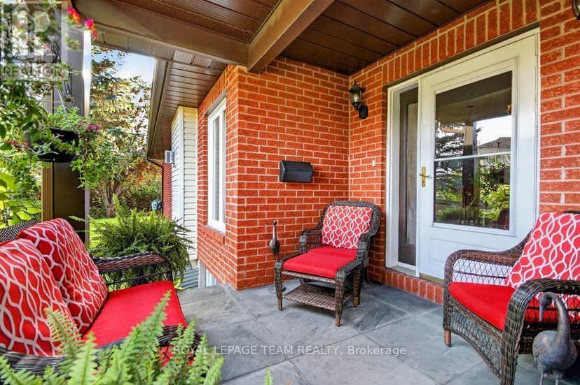 5668 Mahogany Lane — photo 12 of 40