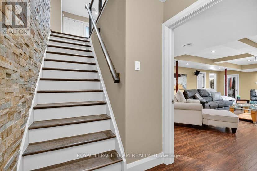 5668 Mahogany Lane — photo 31 of 40