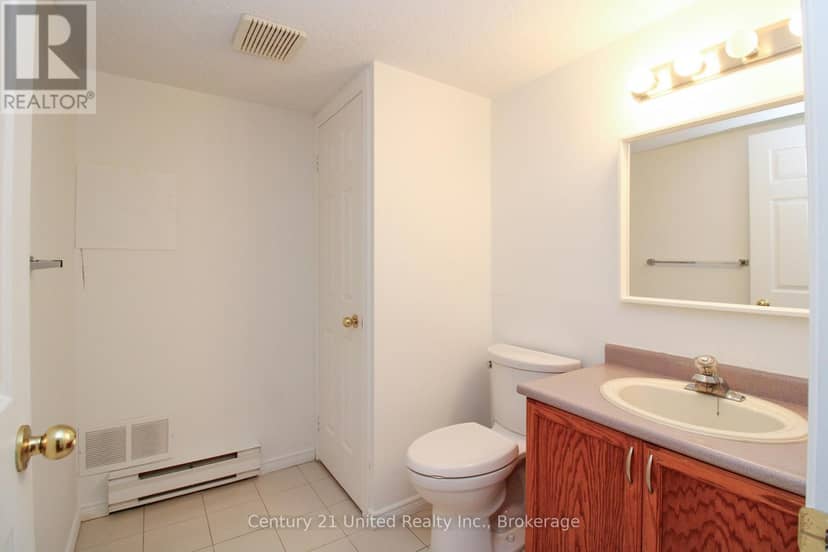 204 - 1110 Clonsilla Avenue — photo 24 of 27