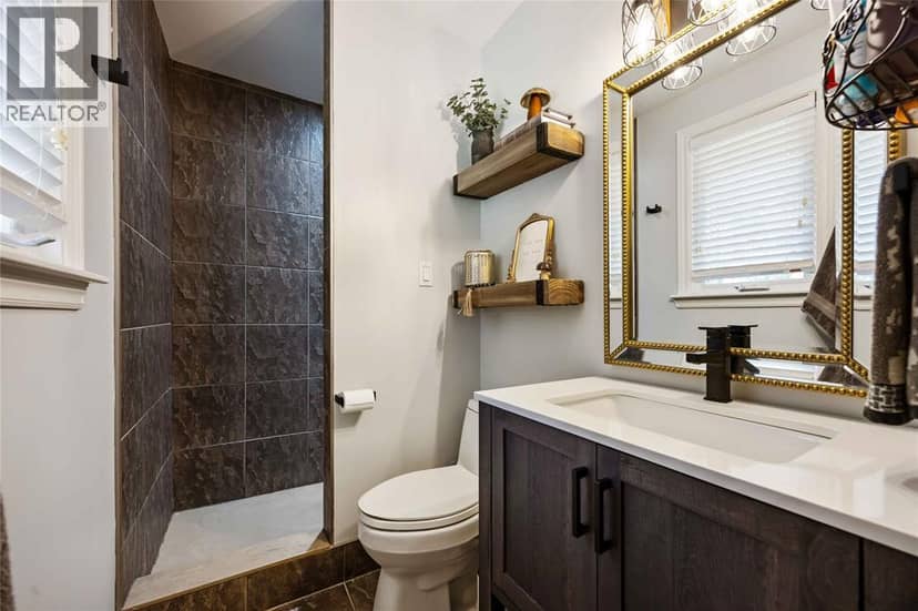 756 St Clair Parkway — photo 37 of 40