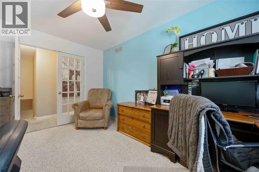 756 St Clair Parkway — photo 39 of 40