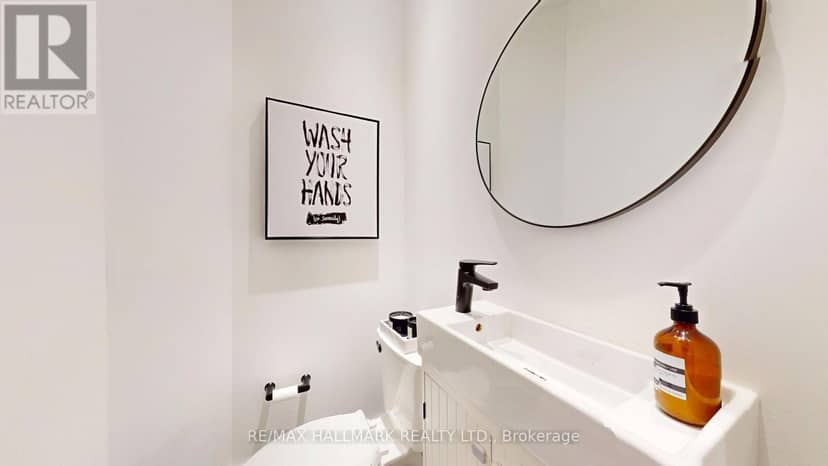 33 Kimberley Avenue — photo 16 of 40