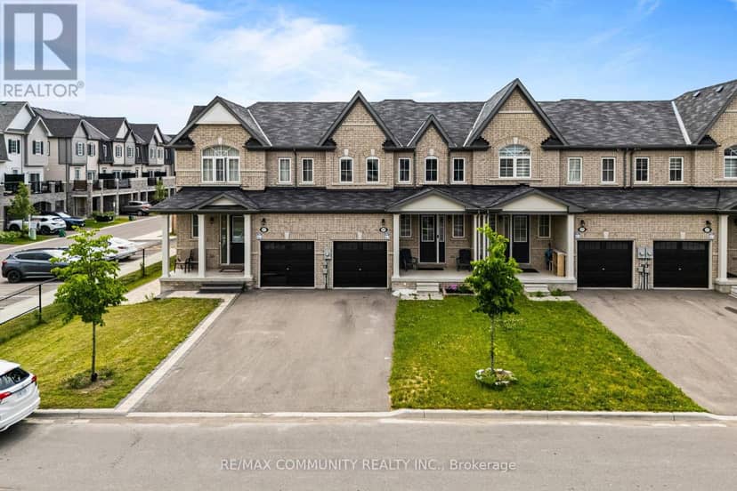 99 Bill Hutchinson Crescent — photo 1 of 40