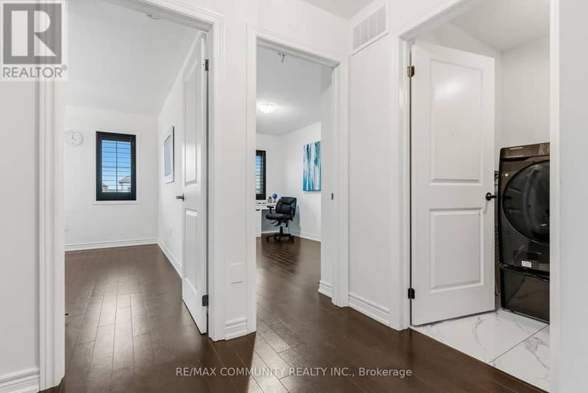 99 Bill Hutchinson Crescent — photo 38 of 40