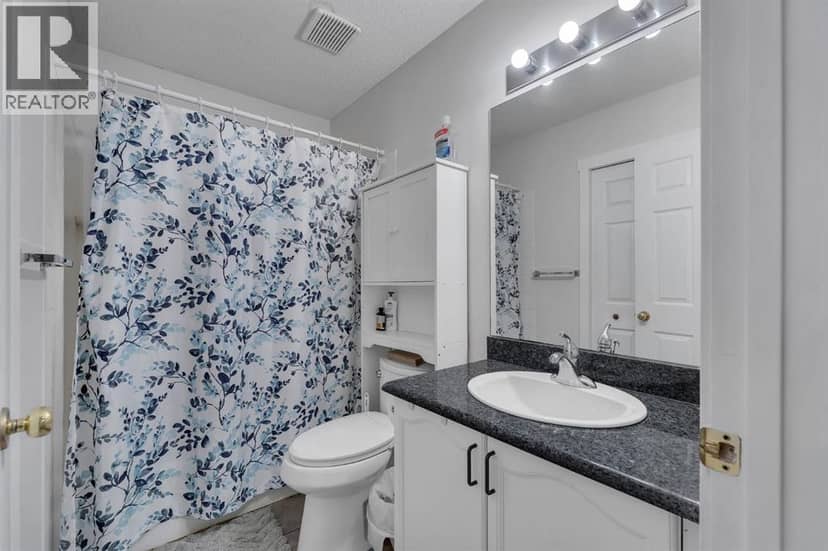 192 Martin Crossing Crescent NE — photo 32 of 40