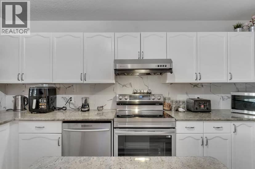192 Martin Crossing Crescent NE — photo 17 of 40