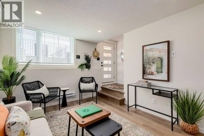 205, 40 Livingston Parade NE, Calgary, photo 6