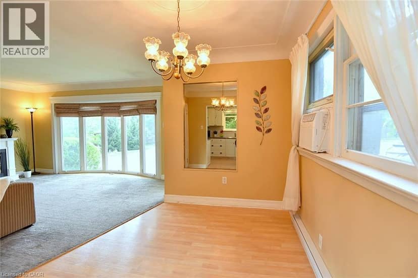 24 DELSEY Street — photo 16 of 40