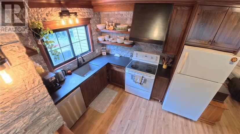 7 Oak Drive — photo 15 of 40