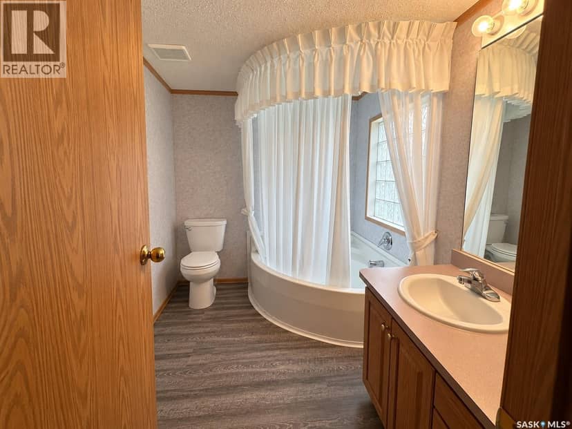 518 March AVENUE E, Langenburg, photo 6