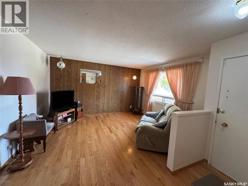1909 7th AVENUE E, Regina, photo 4