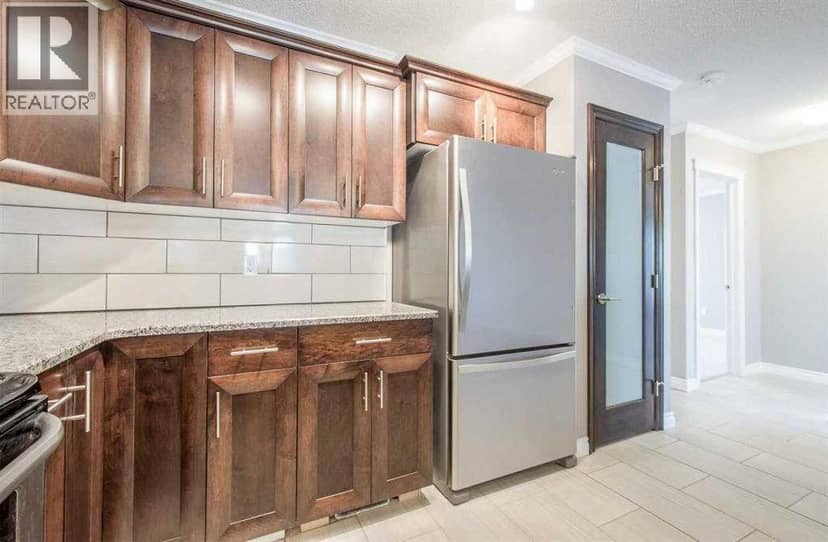5215 52 Street — photo 29 of 40
