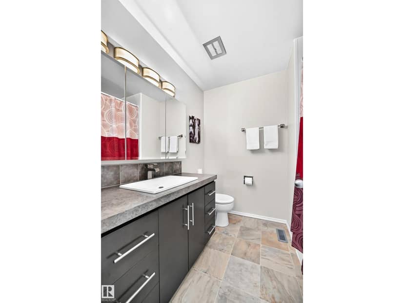 6107 146 AV NW — photo 24 of 40