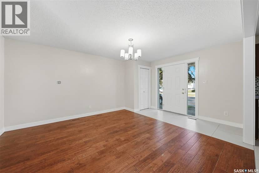 3817 Diefenbaker DRIVE, Saskatoon, photo 4