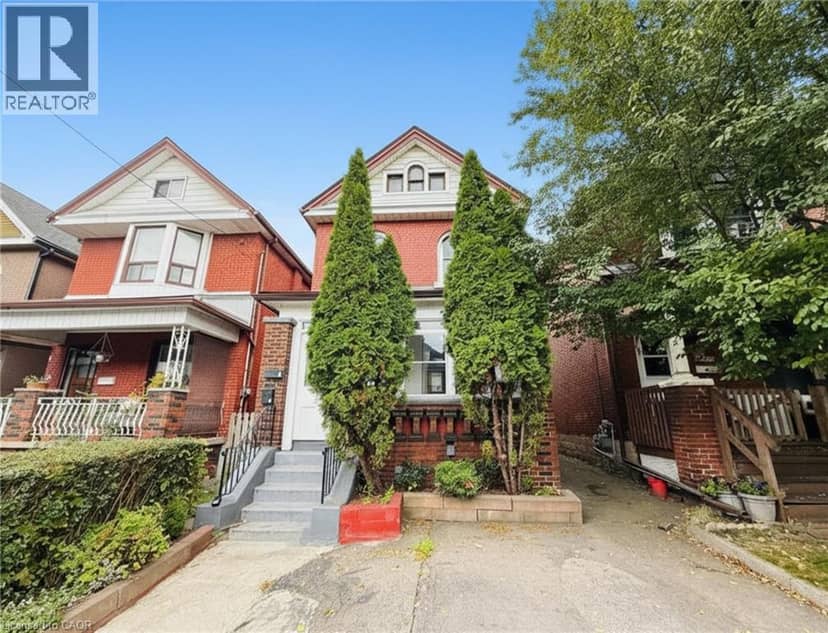 24 SOMERSET Avenue — photo 2 of 35