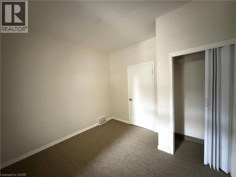 24 SOMERSET Avenue — photo 14 of 35