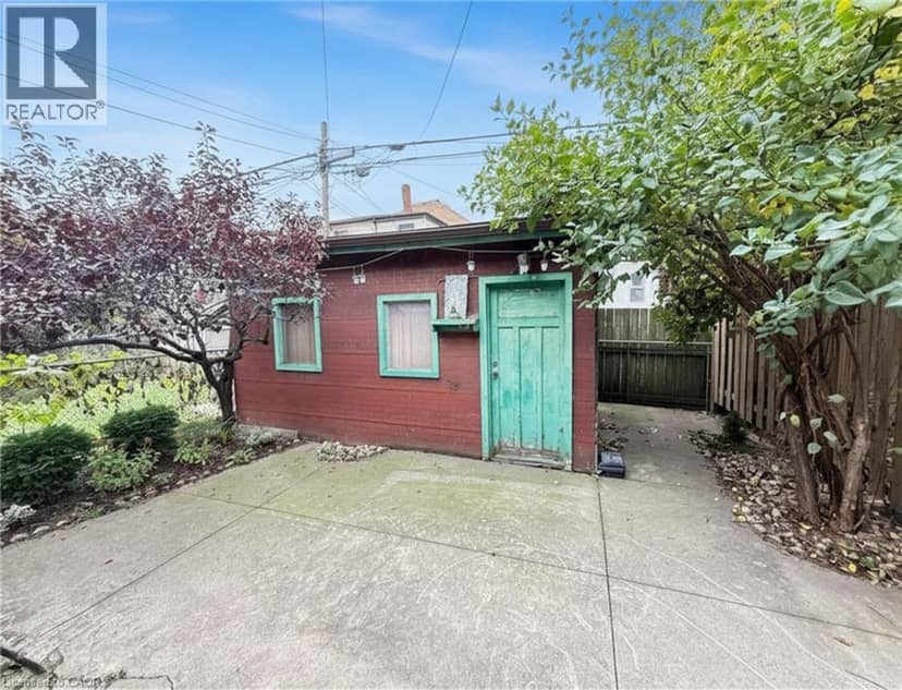 24 SOMERSET Avenue — photo 27 of 35