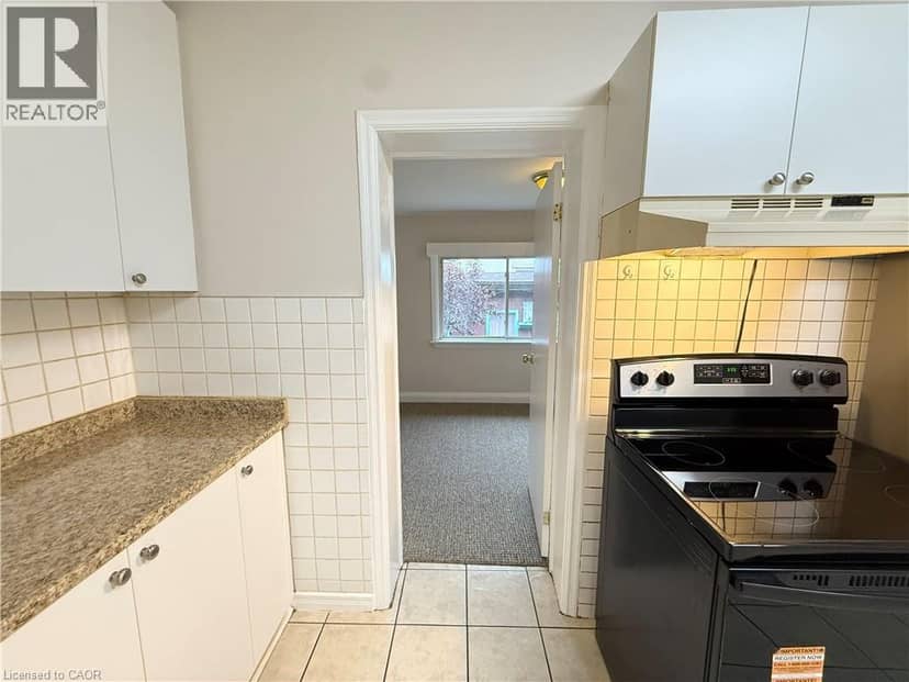 24 SOMERSET Avenue — photo 9 of 35