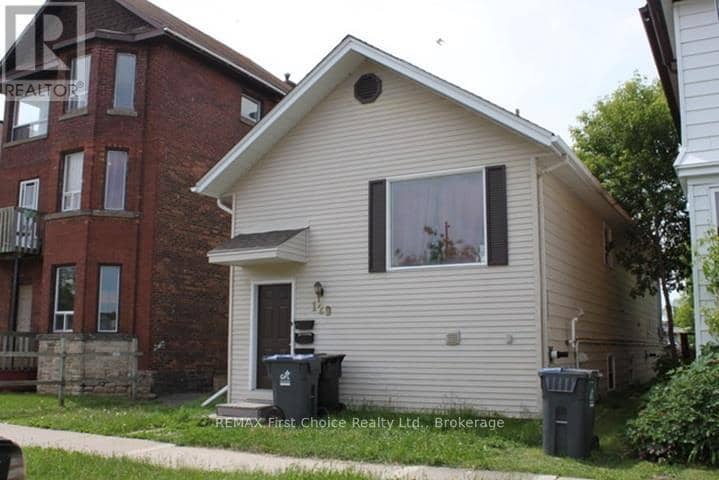 129 McKellar Street N — photo 1 of 10