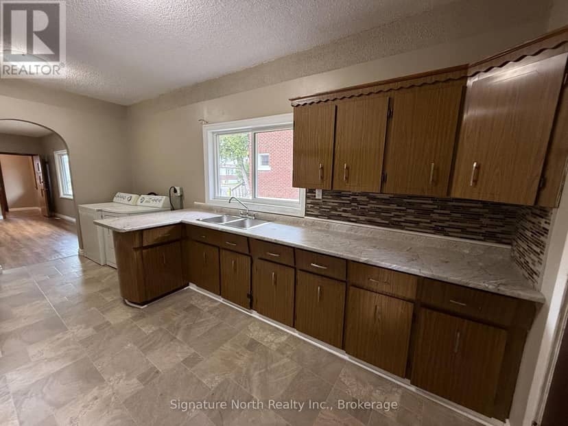 618 McTavish Street — photo 12 of 28