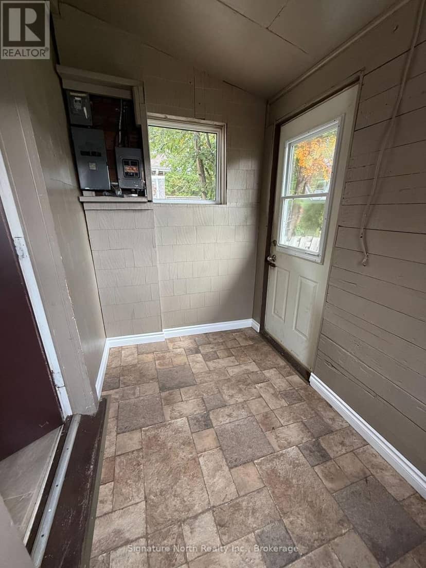 618 McTavish Street — photo 19 of 28