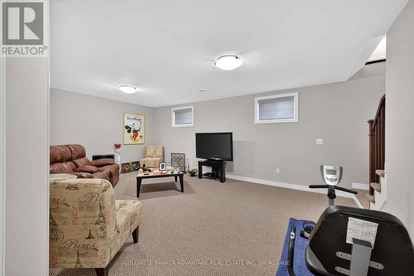 211 Classic Avenue — photo 19 of 36