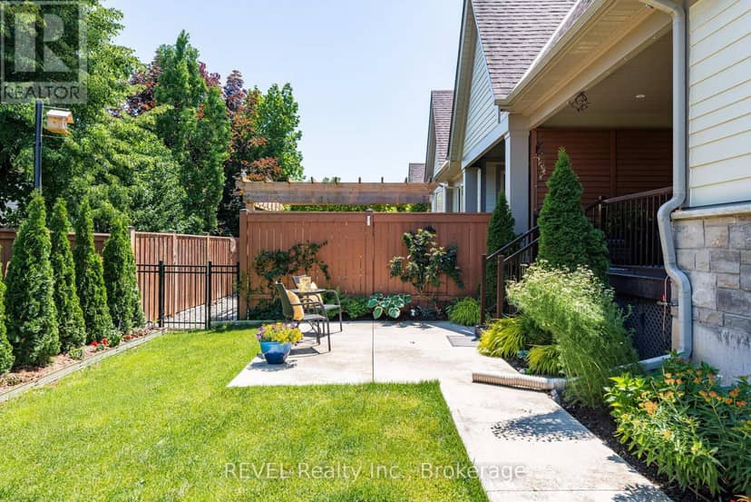 19 Francesco Crescent — photo 31 of 38
