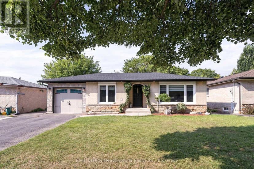 96 Macdonald Crescent, Milton, photo 2