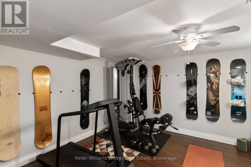 523 Palmtree Crescent — photo 37 of 40