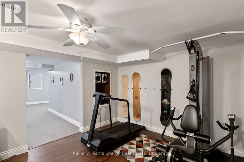 523 Palmtree Crescent — photo 39 of 40