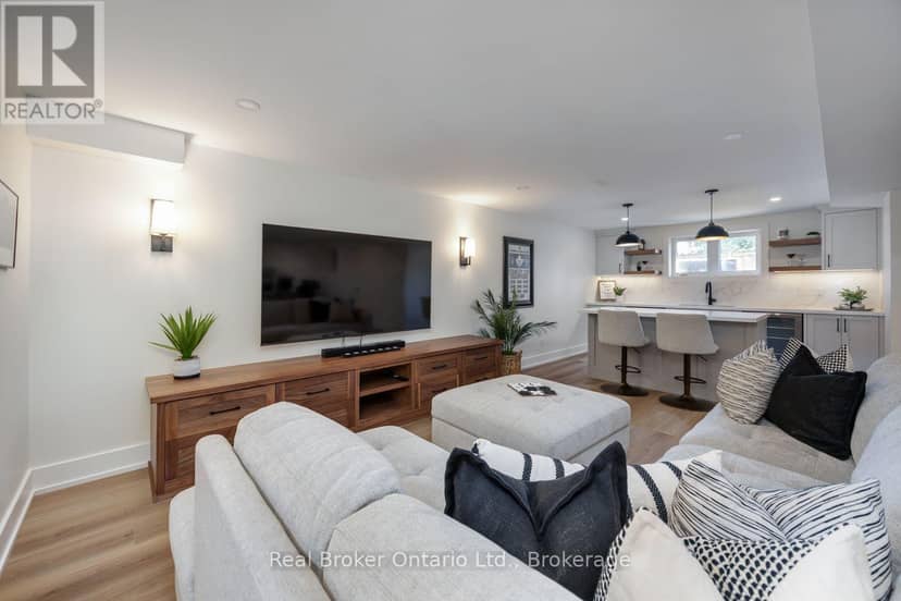 110 Sumersford Drive — photo 37 of 40